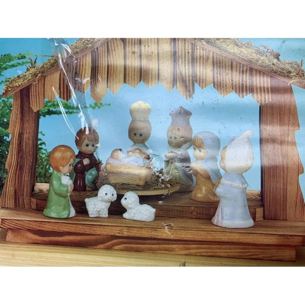House of Lloyd Musical 1st NATIVITY SET Christmas Around The World Set - 7 Pc